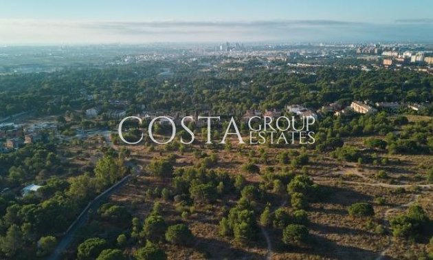 Nowy budynek - Willa -
Godella - Campolivar