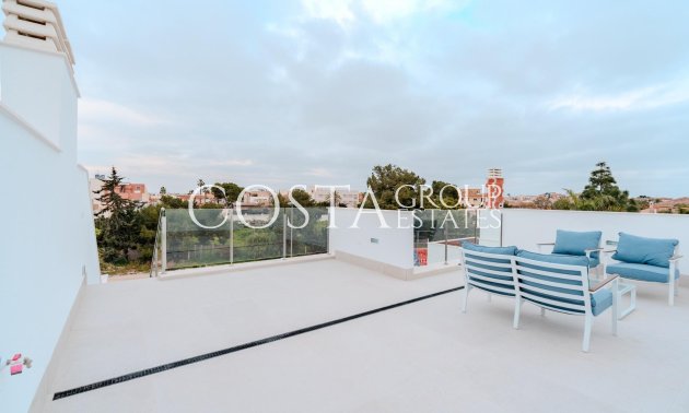 Nowy budynek - Willa -
Los Alcazares - Torre del Rame