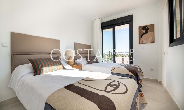 Neue Gebäude - Villa -
Cox