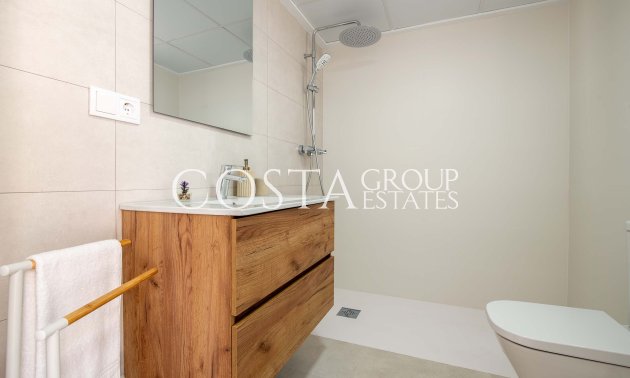 Neue Gebäude - Villa -
Cox