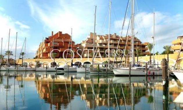 Neue Gebäude - Villa -
Sotogrande - San Roque Club