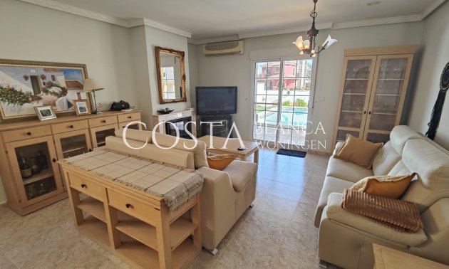 Herverkoop - Villa -
Orihuela Costa - La Zenia