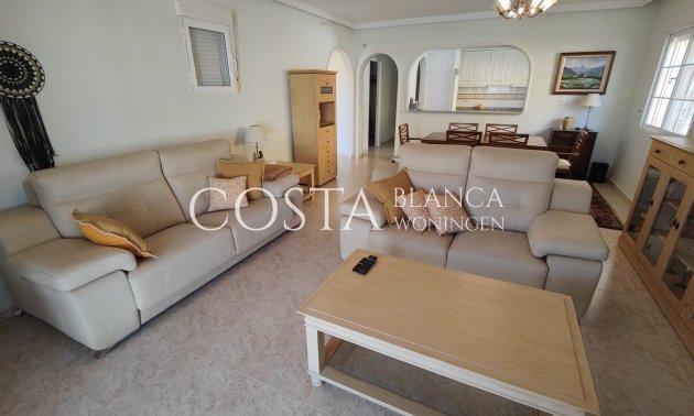 Herverkoop - Villa -
Orihuela Costa - La Zenia