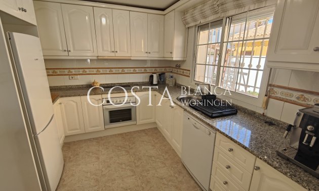 Herverkoop - Villa -
Orihuela Costa - La Zenia