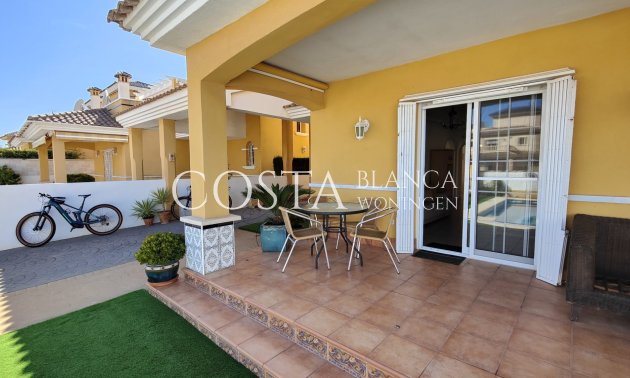 Herverkoop - Villa -
Orihuela Costa - La Zenia