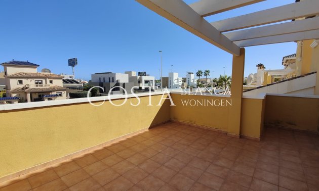 Herverkoop - Villa -
Orihuela Costa - La Zenia