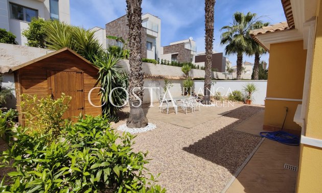 Herverkoop - Villa -
Orihuela Costa - La Zenia