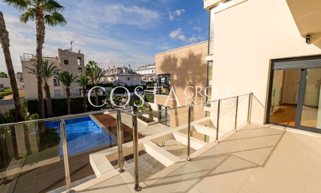 Nieuwbouw Woningen - Villa -
Torrevieja