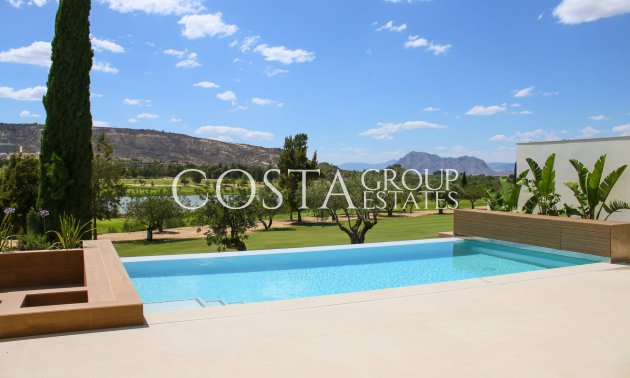 Nowy budynek - Willa -
La Finca Golf