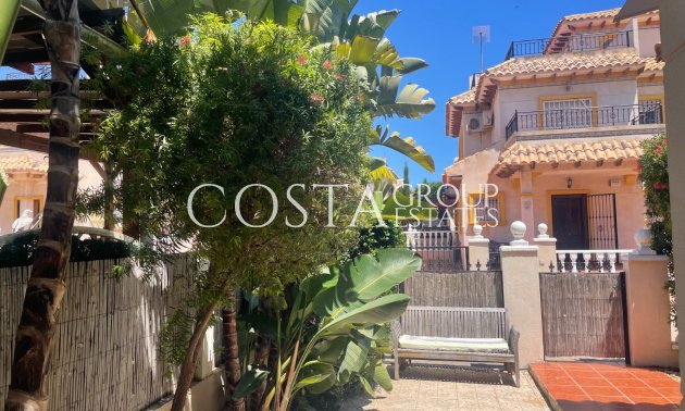 Herverkoop - Villa -
Orihuela Costa - La Regia