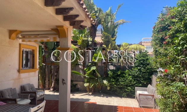 Herverkoop - Villa -
Orihuela Costa - La Regia