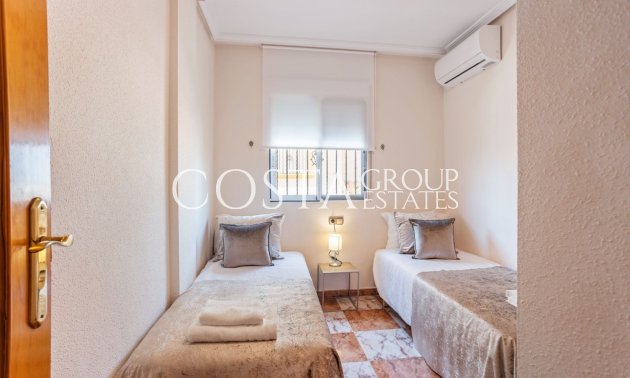 Herverkoop - Villa -
Orihuela Costa - La Regia
