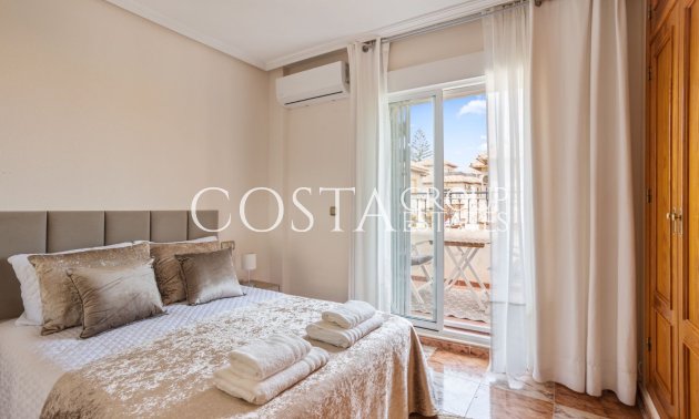 Herverkoop - Villa -
Orihuela Costa - La Regia
