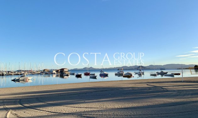 Neue Gebäude - Villa -
Los Alcazares - Playa la Atascadera