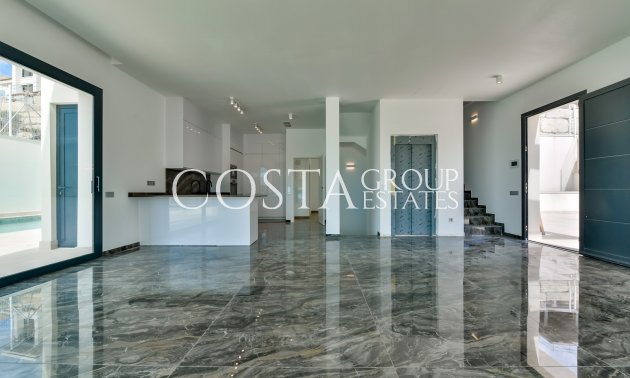 Neue Gebäude - Villa -
Finestrat