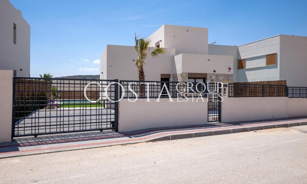 Neue Gebäude - Villa -
Algorfa - La Finca Golf