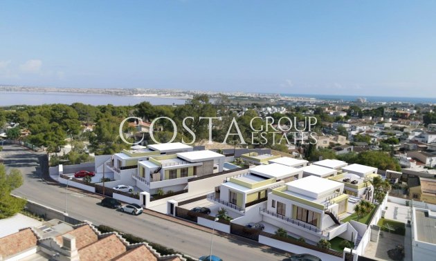 Neue Gebäude - Villa -
Torrevieja - Los Balcones