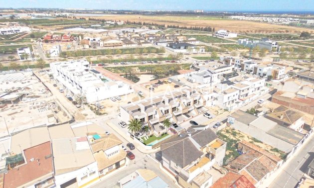 Neue Gebäude - Apartments -
Pilar de la Horadada - pueblo