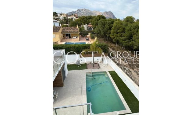Neue Gebäude - Villa -
La Nucía - Urb. Don Mar