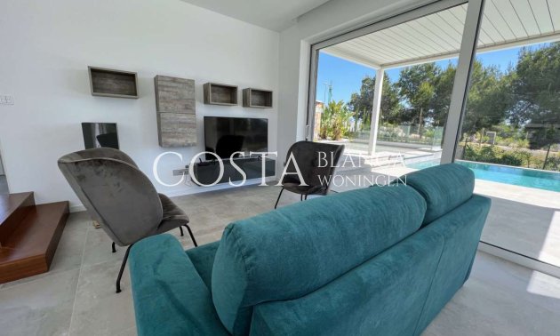 Herverkoop - Villa -
Orihuela - Las Colinas Golf
