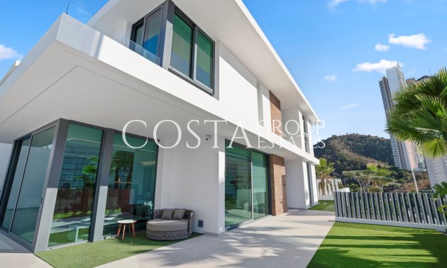 Nieuwbouw Woningen - Villa -
Benidorm