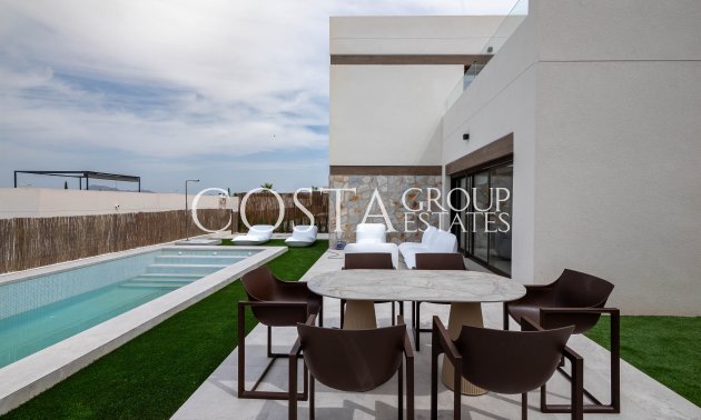 Nowy budynek - Willa -
La Finca Golf