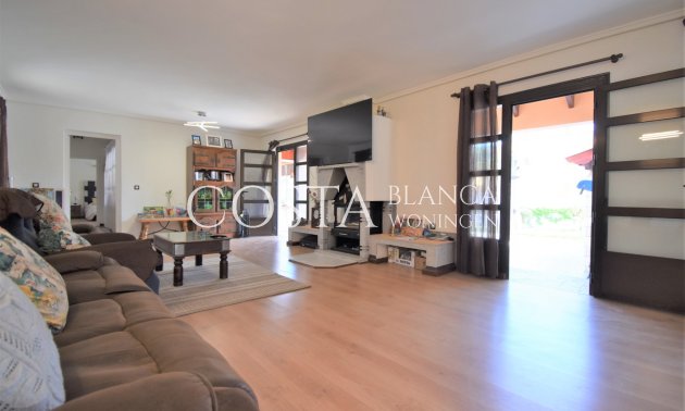 Herverkoop - Villa -
Orihuela Costa - Villamartín