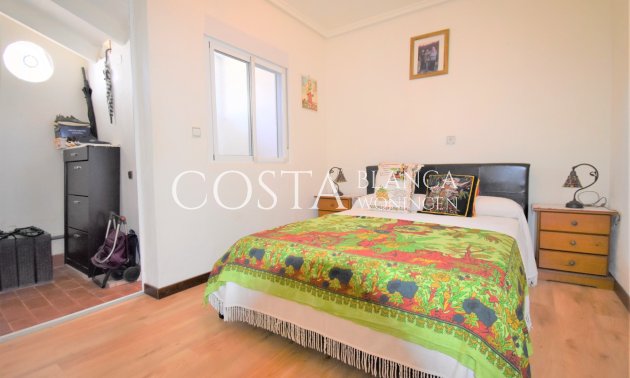 Herverkoop - Villa -
Orihuela Costa - Villamartín