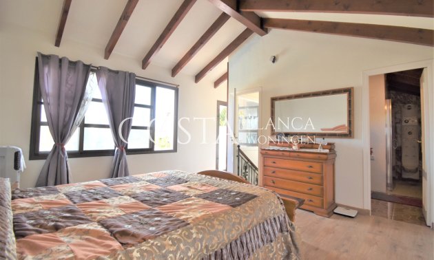 Herverkoop - Villa -
Orihuela Costa - Villamartín