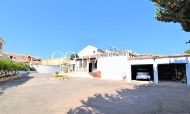 Herverkoop - Villa -
Orihuela Costa - Villamartín