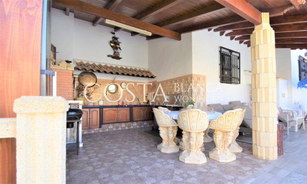 Herverkoop - Villa -
Orihuela Costa - Villamartín