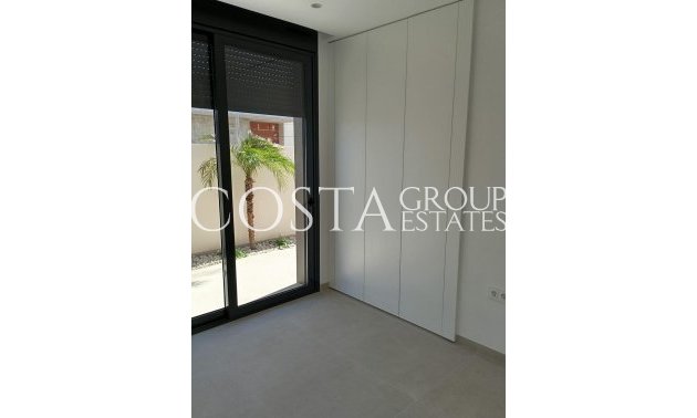 Neue Gebäude - Villa -
Pilar de la Horadada - Roda Golf