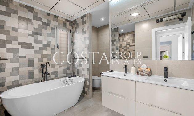 Revente - Villa -
Orihuela Costa - Villamartín