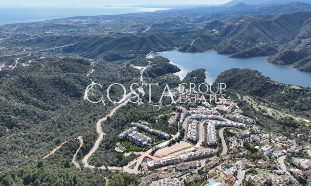 Neue Gebäude - Apartments -
Istán - Urbaniz. Cerros del Lago
