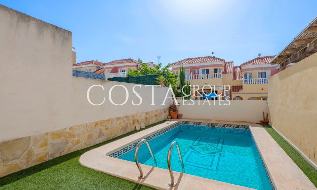 Herverkoop - Huis -
Orihuela Costa - Las Filipinas