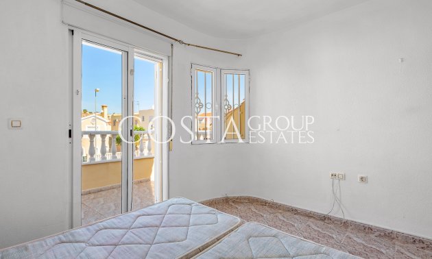 Herverkoop - Huis -
Orihuela Costa - Las Filipinas