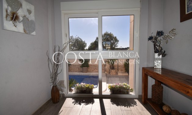 Herverkoop - Villa -
Orihuela Costa - Playa Flamenca