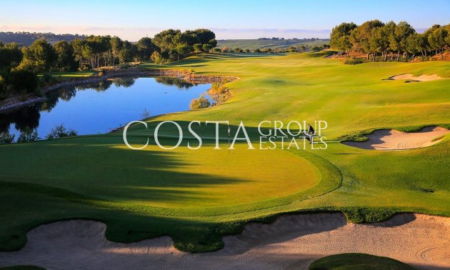Nowy budynek - Willa -
Orihuela Costa - Las Colinas Golf