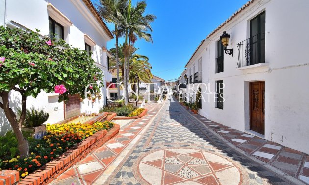 Neue Gebäude - Apartments -
Benalmádena - Puerto Marina