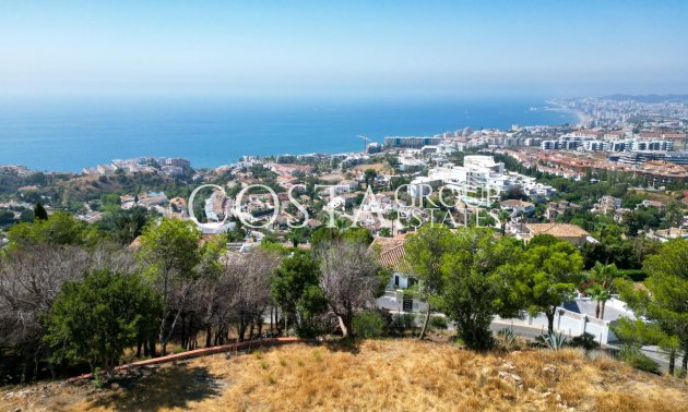 Neue Gebäude - Villa -
Benalmádena - La Capellanía