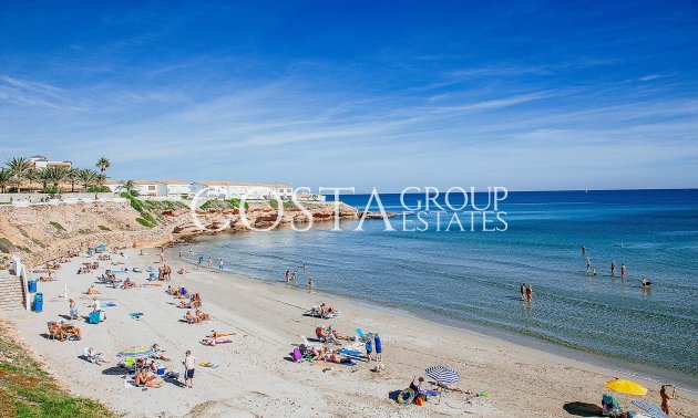 Nowy budynek - Willa -
Orihuela Costa