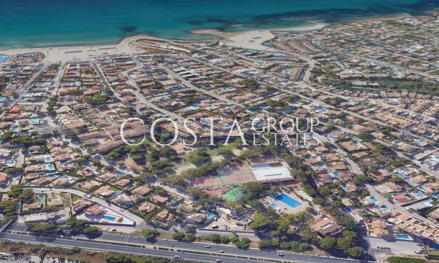 Nowy budynek - Willa -
Orihuela Costa