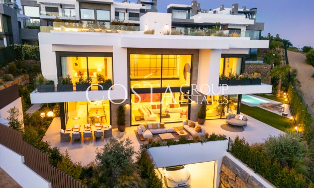 Neue Gebäude - Villa -
Marbella