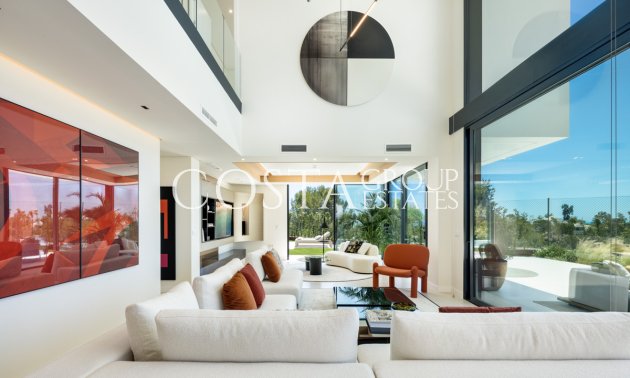 Neue Gebäude - Villa -
Marbella