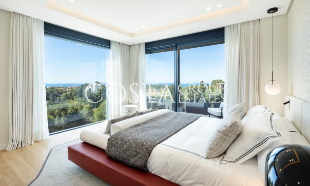 Neue Gebäude - Villa -
Marbella