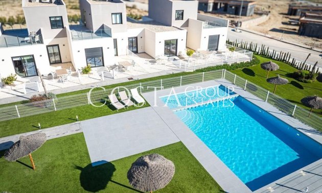 Nowy budynek - Willa -
Banos y Mendigo - Altaona Golf