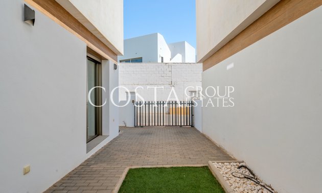 Herverkoop - Villa -
Orihuela Costa - Villamartín