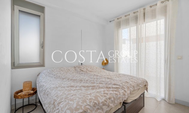 Herverkoop - Villa -
Orihuela Costa - Villamartín