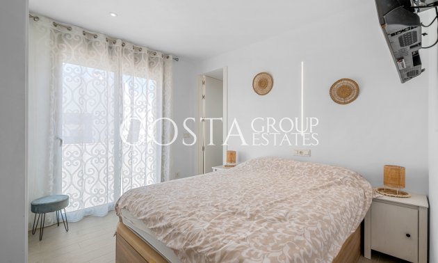 Herverkoop - Villa -
Orihuela Costa - Villamartín