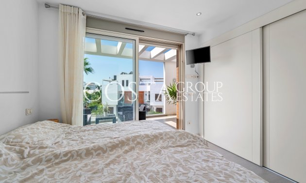 Herverkoop - Villa -
Orihuela Costa - Villamartín